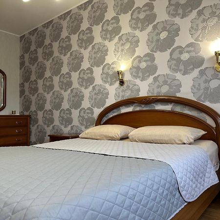 Mironositskaya street Apartment Kharkiv Bagian luar foto