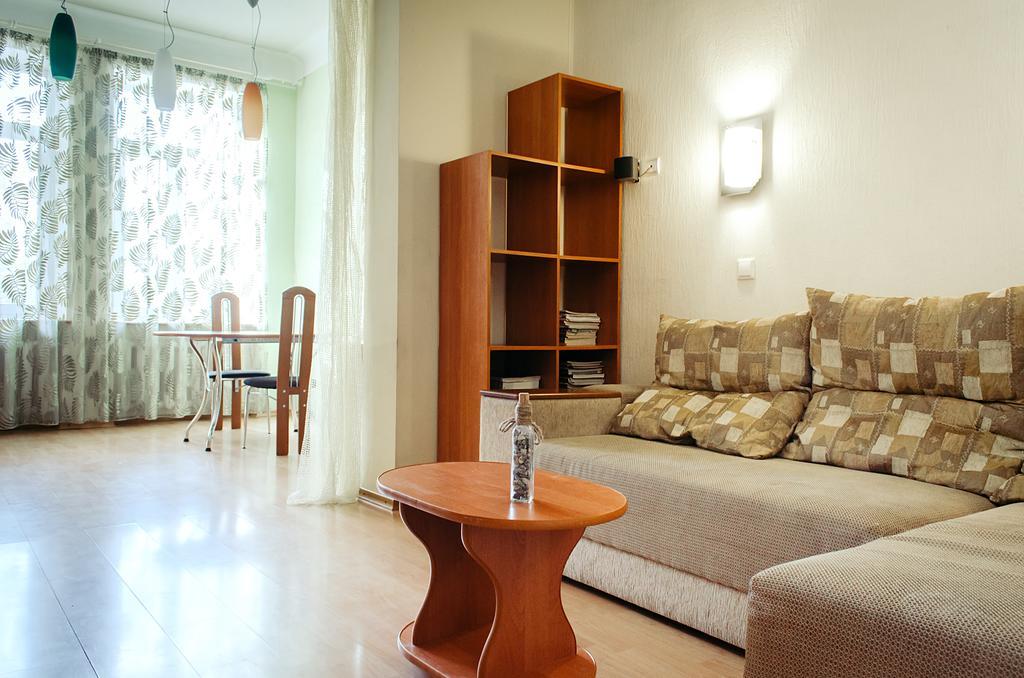 Mironositskaya street Apartment Kharkiv Bagian luar foto