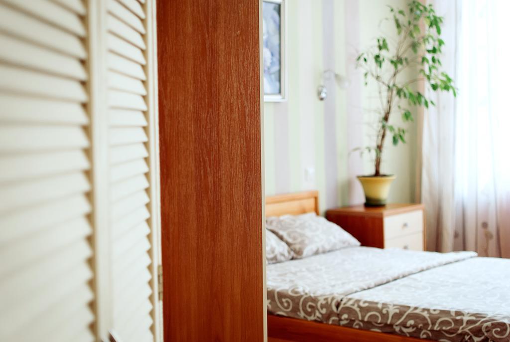 Mironositskaya street Apartment Kharkiv Bagian luar foto